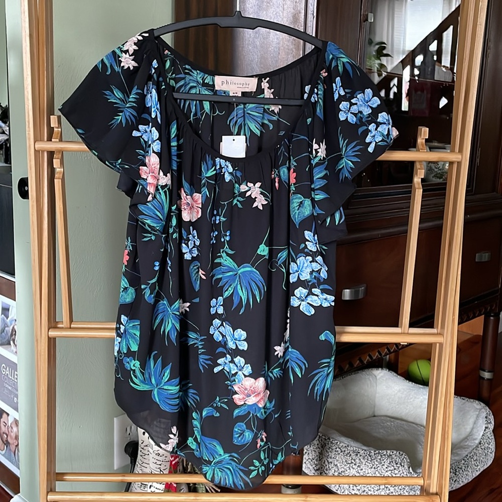 NWT Philosphy Floral Flowy Top